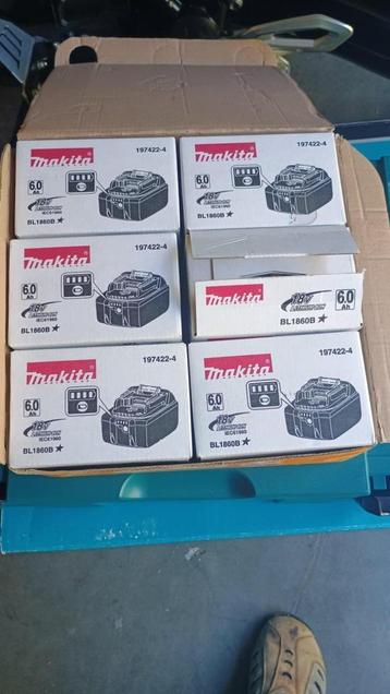 MAKITA 6 ORIGINELE BL1860 LXT-batterijen beschikbaar voor biedingen