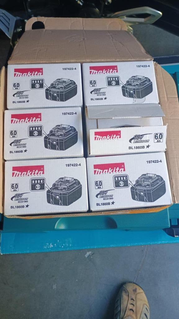MAKITA 6 ORIGINELE BL1860 LXT-batterijen, Doe-het-zelf en Bouw, Gereedschap | Machine-onderdelen en Toebehoren, Nieuw, Ophalen of Verzenden