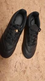 Voetbalschoenen maat 38, Sport en Fitness, Voetbal, Ophalen of Verzenden, Zo goed als nieuw, Schoenen
