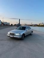 Mercedes-Benz C180 oldtimer benzine automaat, Automaat, Elektrische ramen, 1800 cc, https://public.car-pass.be/verify/9685-7664-1497#