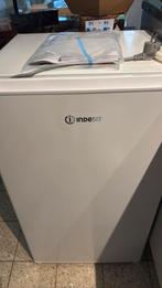 Koelkast indesit, Elektronische apparatuur, Ophalen, Nieuw, Vrijstaand