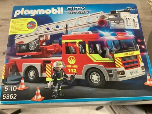 Playmobil city action brandweerwagen (5362) (Licht-geluid), Kinderen en Baby's, Speelgoed | Playmobil, Zo goed als nieuw, Complete set