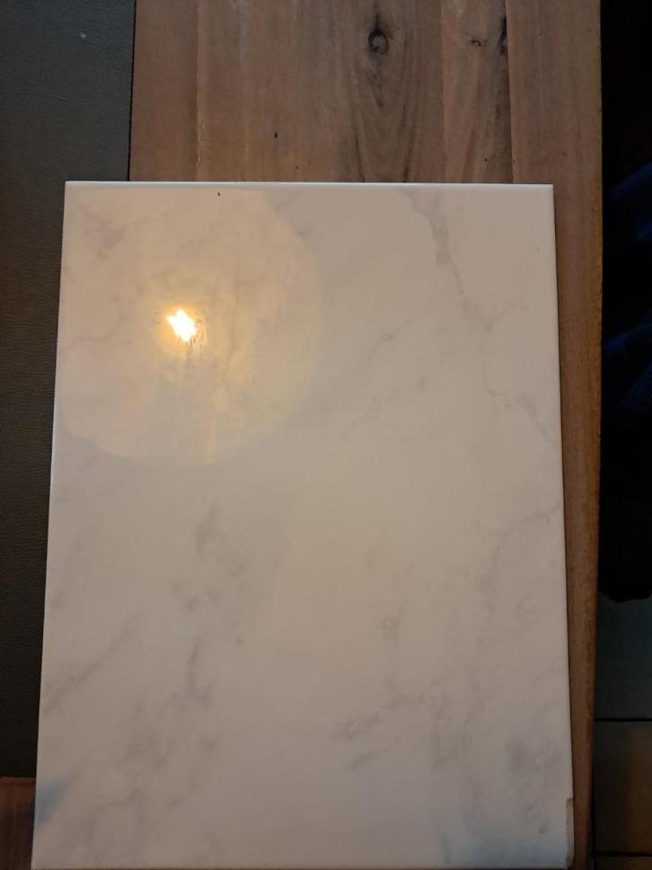 wandtegels wit marmer look motive +- 35 vierkante meter, Doe-het-zelf en Bouw, Tegels, Nieuw, Wandtegels, Keramiek, 20 tot 40 cm