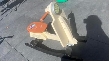 Hobbelpaard scooter vespa  beschikbaar voor biedingen