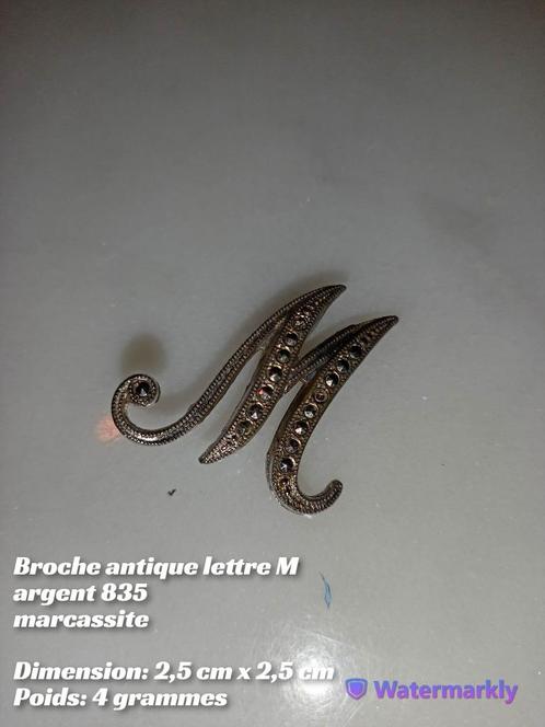 Broche antique lettre M, argent 835 et marcassite, Bijoux, Sacs & Beauté, Bijoux anciens, Broche, Argent, Enlèvement ou Envoi