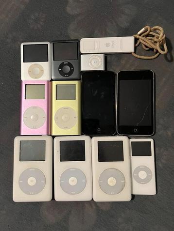 Set van 12 iPods - oude modellen, collectie beschikbaar voor biedingen