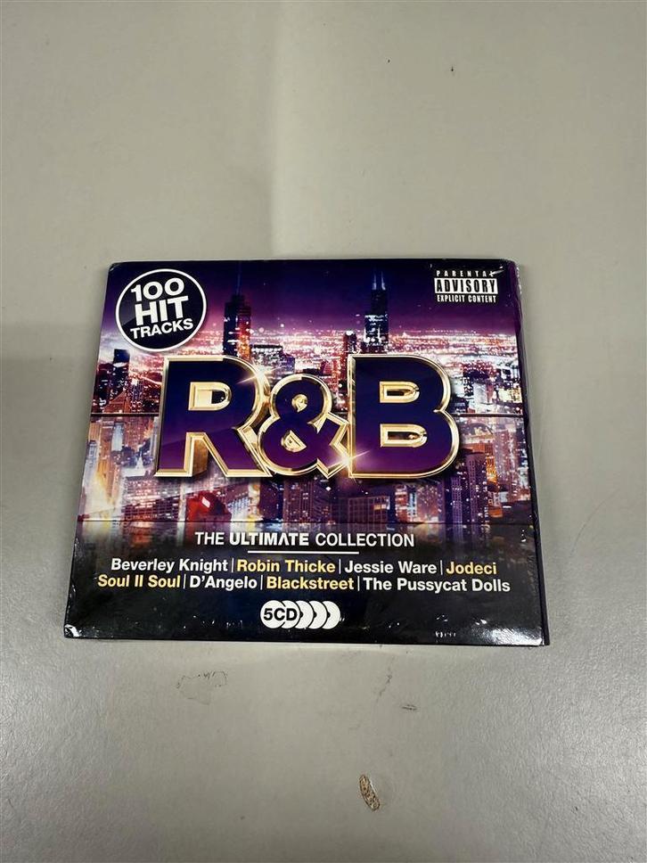 100 r&B hits - 5cd box paars, Cd's en Dvd's, Cd's | R&B en Soul, Gebruikt, R&B, Ophalen of Verzenden