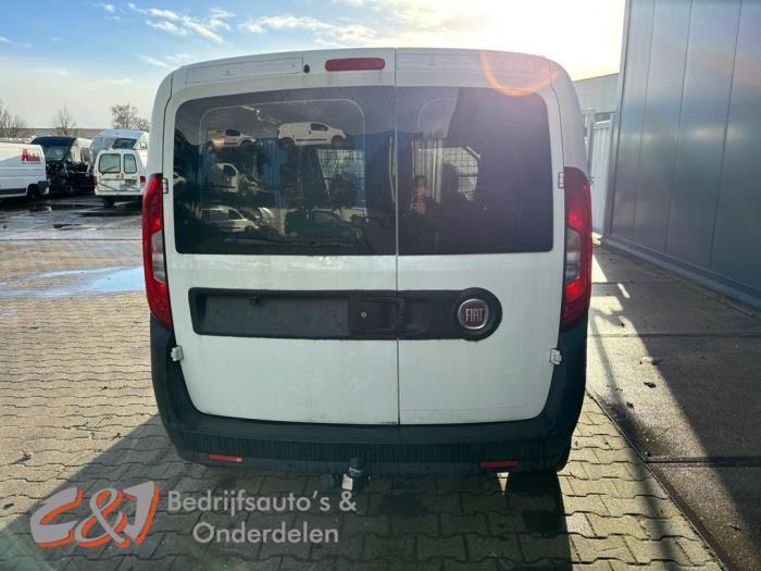 Achterdeur Bus-Bestelauto van een Fiat Doblo (249), Auto-onderdelen, Carrosserie, Deur, Fiat, Gebruikt, 3 maanden garantie, Ophalen of Verzenden