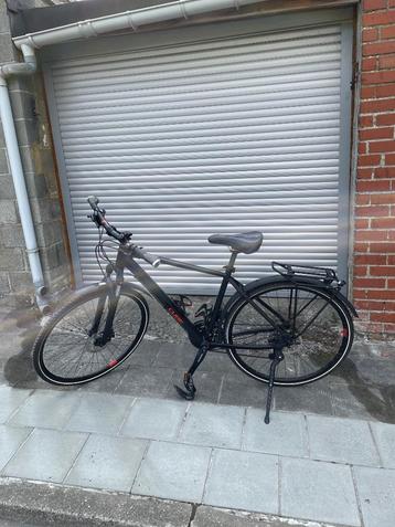 Vélo Cube. VTC Taille M, Enlèvement