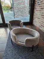 Mandjes voor kat of hond, Ophalen