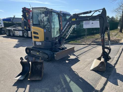 Volvo ECR25D 3 BAKKEN - 635 UREN - SLOOP + SORTEERFUNCTIE -, Zakelijke goederen, Machines en Bouw | Kranen en Graafmachines, Graafmachine