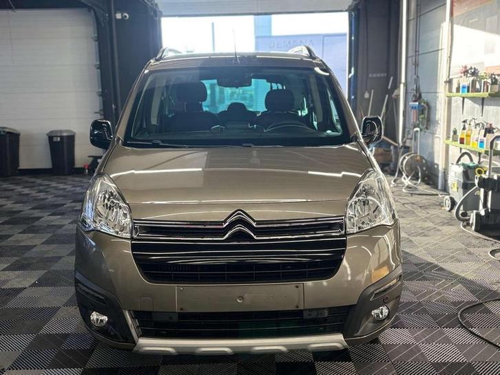 Citroën Berlingo 2016 1.2l BENZINE 126.115Km, Autos, Citroën, Entreprise, Achat, Berlingo, ABS, Phares directionnels, Airbags