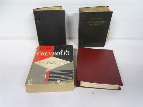 A6231. Set van 4 klassieke autoboeken [Chevrolet, Mercedes e, Boeken, Auto's | Boeken, Gelezen, Chevrolet, Ophalen of Verzenden