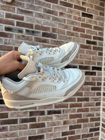 Air Jordan Low SPIZIKE “Summit White” beschikbaar voor biedingen