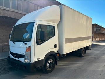 Nissan Cabstar 2008 Caisse + hayon Export  disponible aux enchères