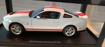 Autoart Shelby mustang GT 500 2010 white red beschikbaar voor biedingen