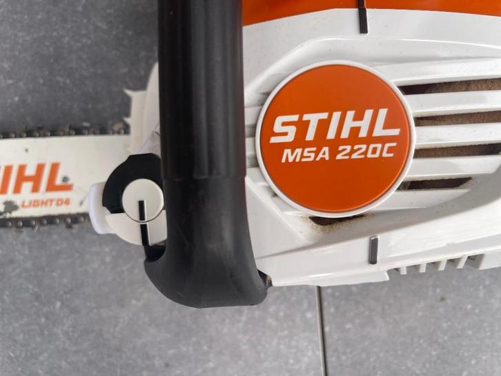 STIHL HEGGENSCHAAR, KETTINGZAAG MET ACCU EN OPLADER, Tuin en Terras, Hand-tuingereedschap, Zo goed als nieuw, Ophalen