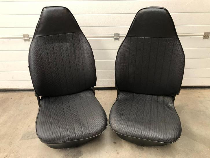 VW - Kever - voorste stoelen (1300S) met hoofdsteun, Auto-onderdelen, Interieur en Bekleding, Volkswagen, Gereviseerd, Ophalen
