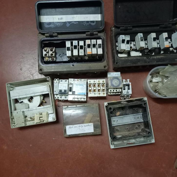 zekeringskast, Bricolage & Construction, Électricité & Câbles, Utilisé, Autres types, Enlèvement