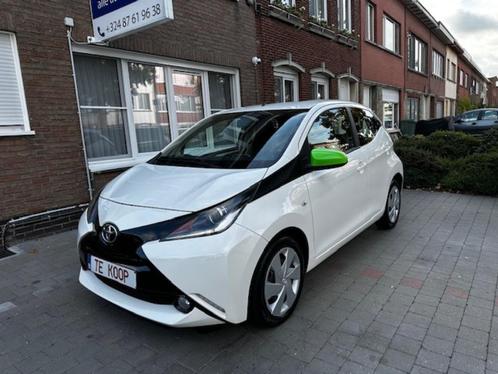 Toyota Aygo 1.0i! Nieuwstaat* Airco*Camera*69000km*Garantie!, Autos, Toyota, Entreprise, Achat, Aygo, ABS, Air conditionné, Bluetooth