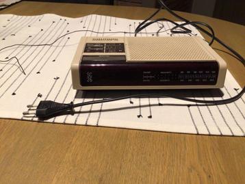 Klokradio merk Grundig nog in goede staat beschikbaar voor biedingen
