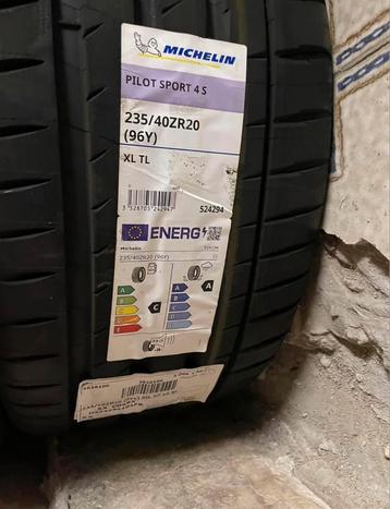 Michelin pilot sport 4s 235 40 20 beschikbaar voor biedingen