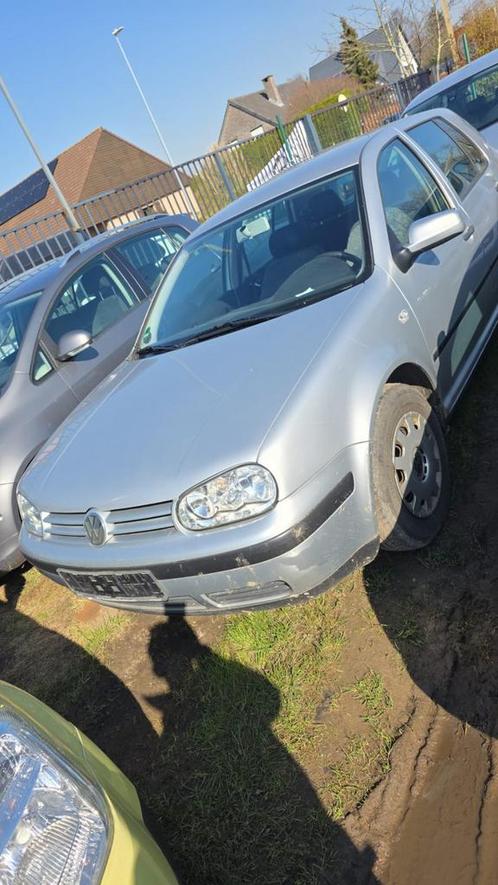 Golf 4, Auto's, Volkswagen, Particulier, Golf, Benzine, Euro 3, Berline, 5 deurs, Handgeschakeld, Zilver of Grijs, Zwart, Stof