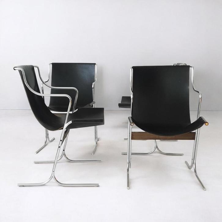4x katavolos T Cigno arm chair ICF Italy 1960s black leather, Antiek en Kunst, Antiek | Meubels | Stoelen en Sofa's, Ophalen of Verzenden