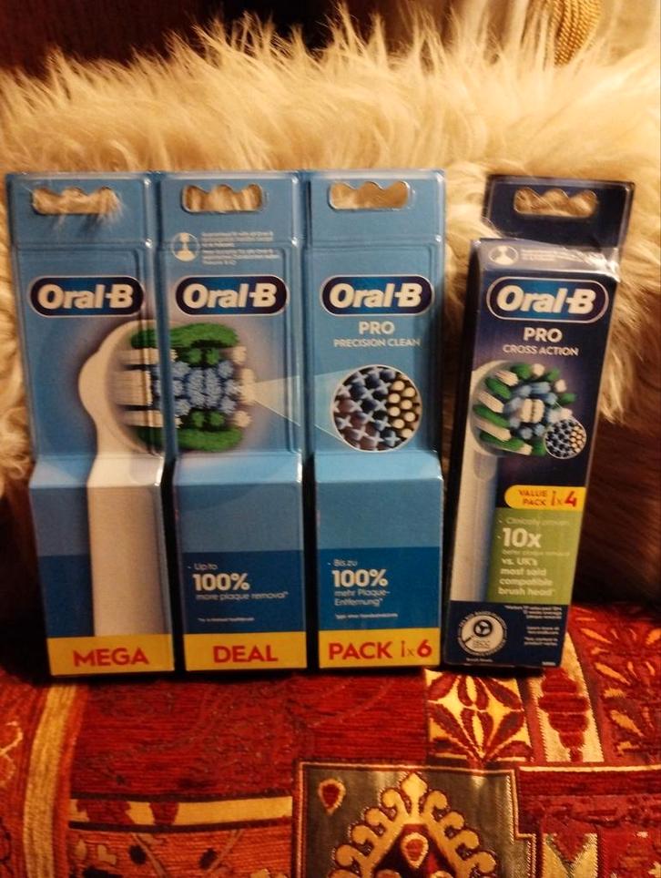 Oral B opzetborstels Pro Precision Clean & Pro Cross Action., Handtassen en Accessoires, Uiterlijk | Mondverzorging, Opzetborstel