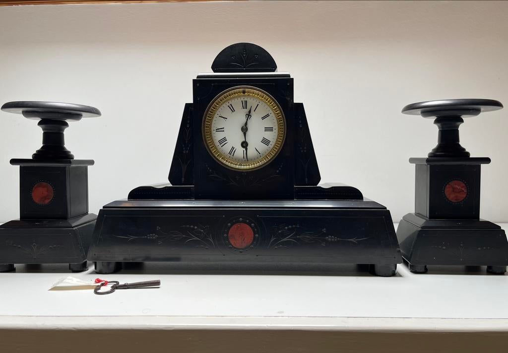 Antieke marmeren schouwgarnituur, Antiquités & Art, Antiquités | Horloges, Enlèvement