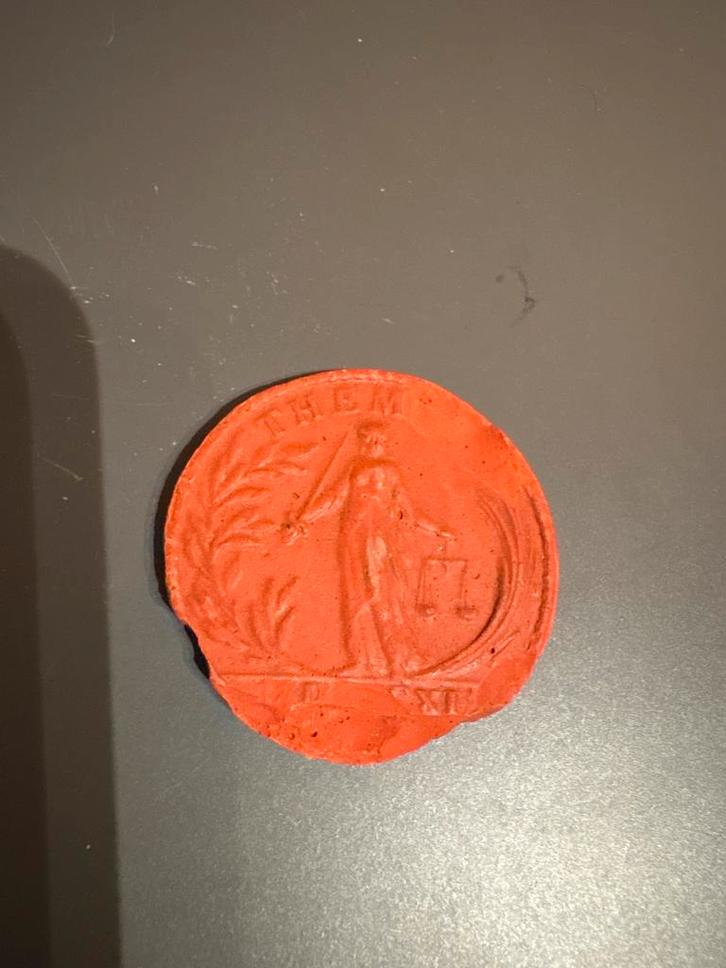 Oude lakzegel, afdruk, antiek,documenten, godin, geloof, Antiek en Kunst, Kunst | Etsen en Gravures, Verzenden