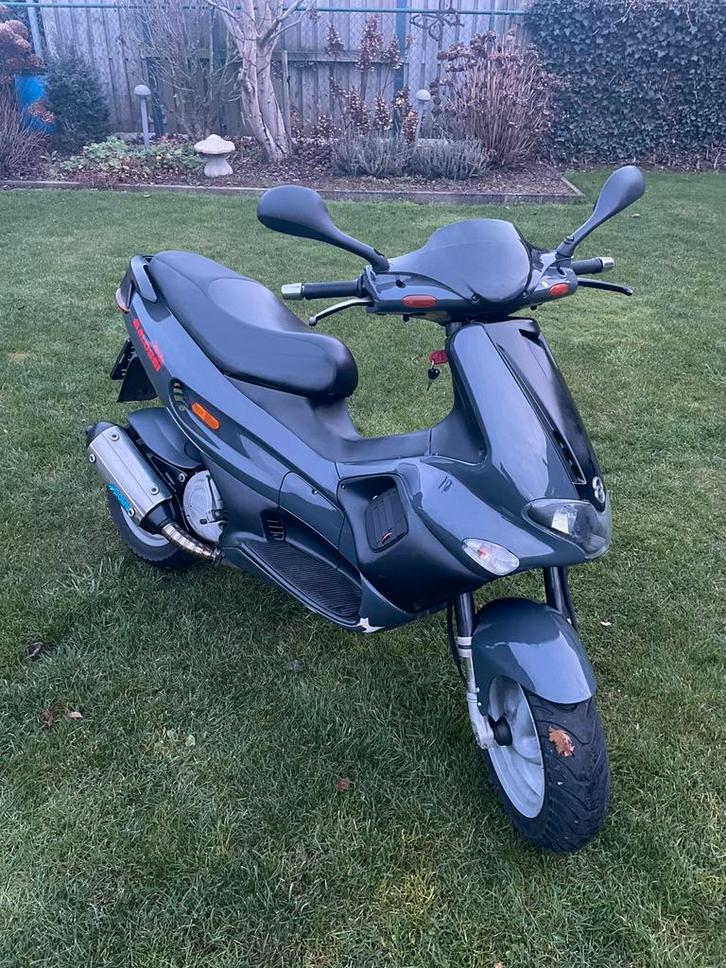 Gilera Runner 180cc – Belgische A1 – Beest van een setup!, Motoren, Motoren | Piaggio, Particulier, Scooter, 11 kW of minder, 1 cilinder