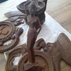 Houten beelden 2 voor op te hangen, Antiek en Kunst, Ophalen