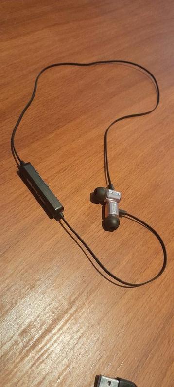 sounlogic  Bluetooth oorset  beschikbaar voor biedingen