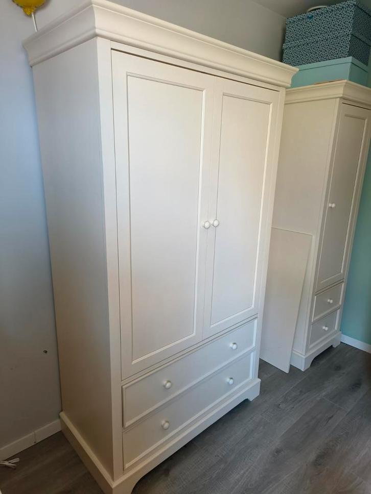 2 kledingkasten van Kidsmill reeks chateau / Marseille, Kinderen en Baby's, Kinderkamer | Complete kinderkamers, Ophalen