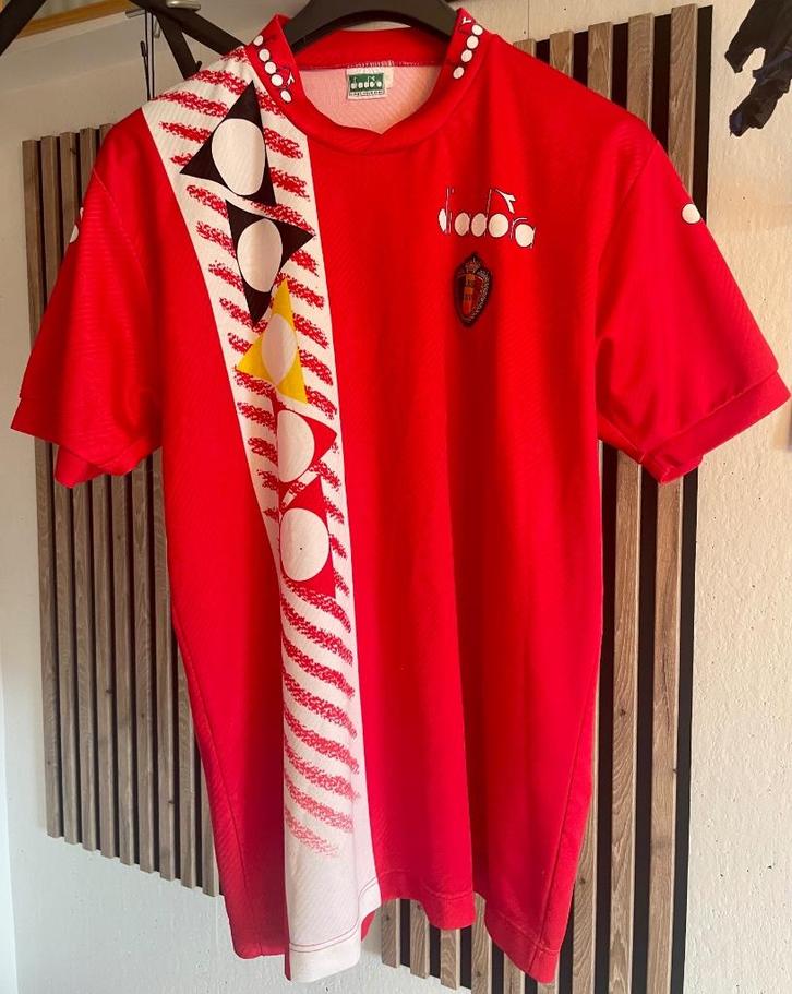 Zeldzaam Trainingsshirt Rode Duivels WK'94., Verzamelen, Sportartikelen en Voetbal, Gebruikt, Shirt, Ophalen