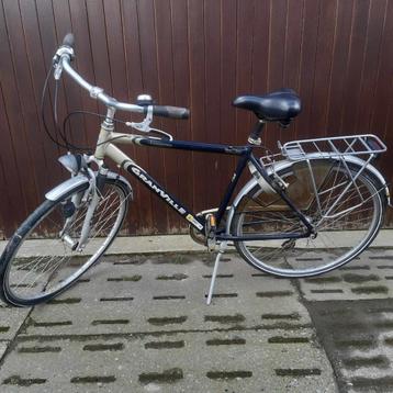 fiets beschikbaar voor biedingen