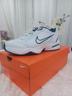 Nike Monarch IV BLANCHE - taille 42.5, Enlèvement, Blanc