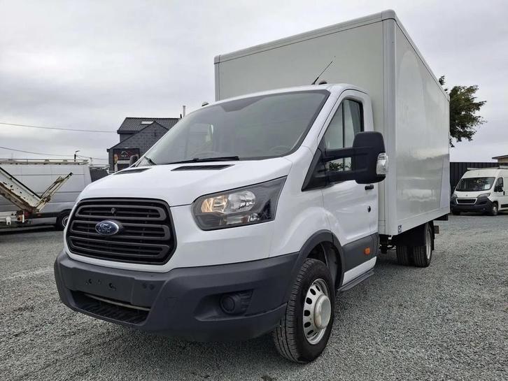 Ford Transit Caisse Hayon 20m³ (bj 2019), Auto's, Bestelwagens en Lichte vracht, Bedrijf, Te koop, ABS, Airconditioning, Bluetooth