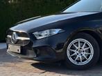 Mercedes-Benz A 180/Virtual cockpit/Carplay/LED/Zetelverwarm, Auto's, Mercedes-Benz, 4 deurs, 4 cilinders, Zwart, Leder