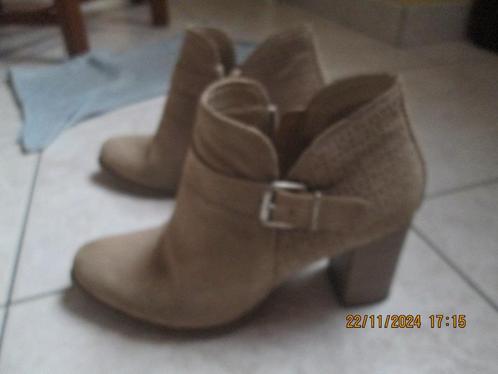 Bottillons beige « Alana » P : 39, Kleding | Dames, Schoenen, Zo goed als nieuw, Lage of Enkellaarzen, Beige, Ophalen of Verzenden