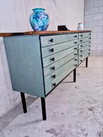 Vintage industriële apothekerskast toonbank, Huis en Inrichting, Kasten | Ladekasten, Ophalen, Zo goed als nieuw