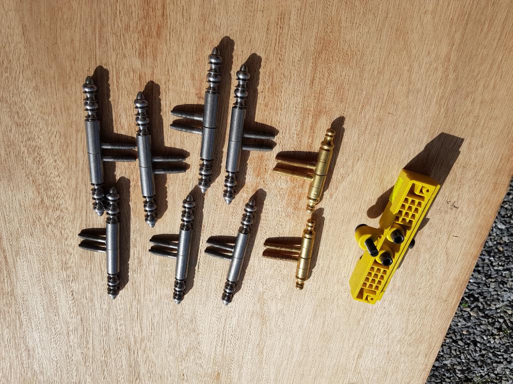 charnières, Enlèvement, Neuf