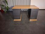 Eiken bureau, Ophalen