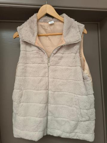 Beige bodywarmer voor dames (maatje M/L) beschikbaar voor biedingen