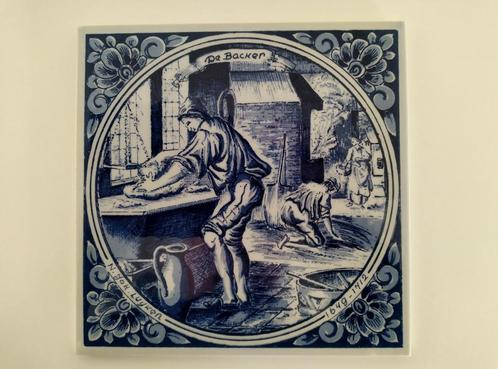 Bleu de Delft - Joli Carreau Décoratif "De Backer" 1649-1712, Antiquités & Art, Antiquités | Céramique & Poterie, Enlèvement ou Envoi