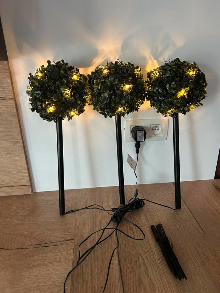 Verlichte buxusbollen met LED – set van 3, Tuin en Terras, Buitenverlichting, Led, Ophalen