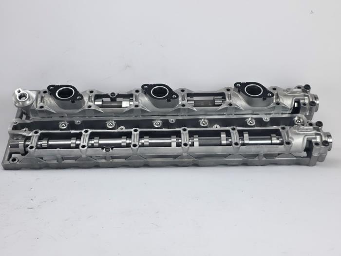 Nokkenashuis van een Mercedes E-Klasse, Auto-onderdelen, Motor en Toebehoren, Mercedes-Benz, Nieuw, 6 maanden garantie, 12 maanden garantie