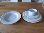 Servies wit, Huis en Inrichting, Keuken | Servies, Compleet servies, Gebruikt, Effen, Ophalen