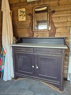 Oude kast met spiegel en marmeren blad, Enlèvement